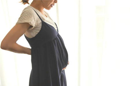 妊娠腰痛の原因と対処法（おすすめセルフケア４選）